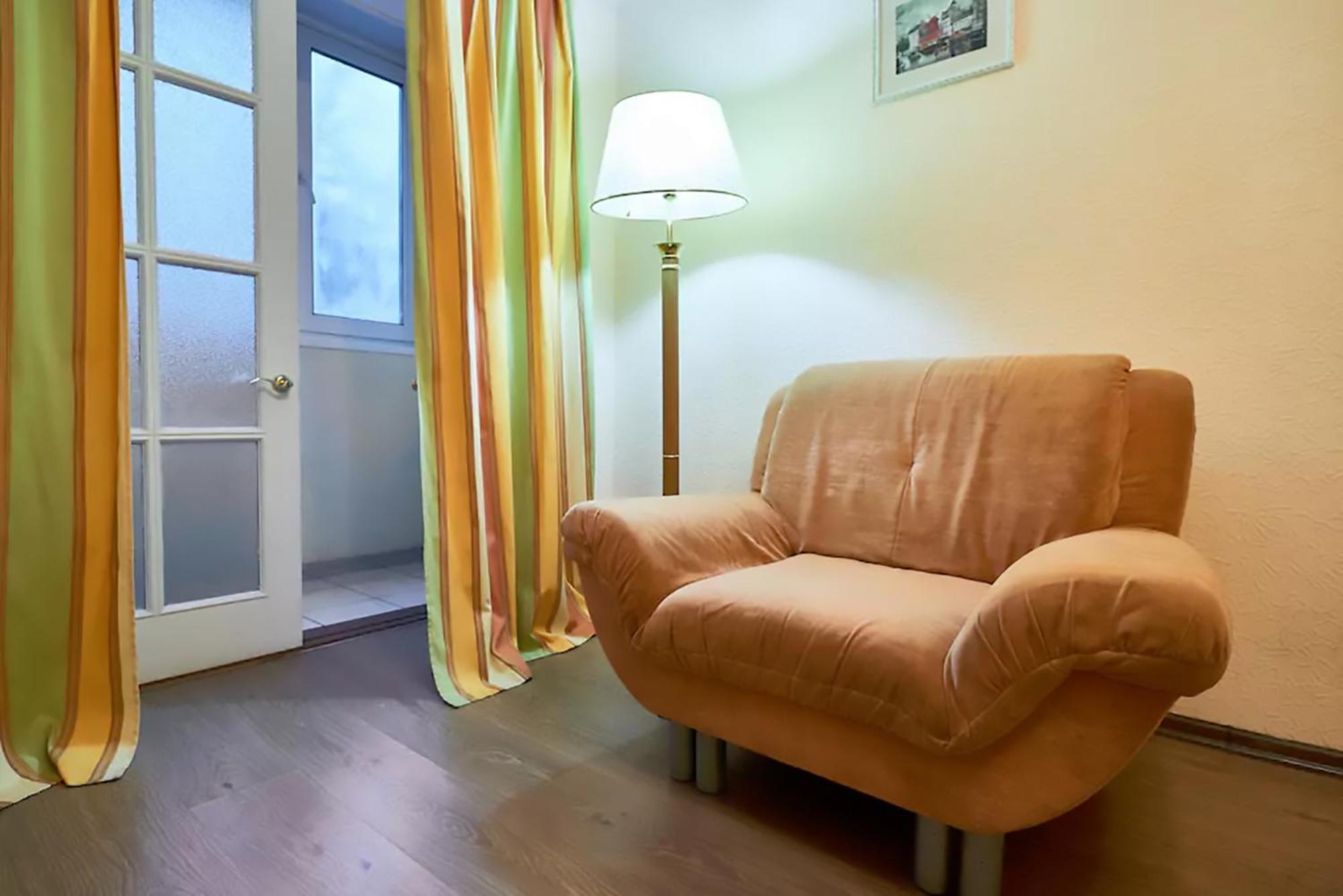 Home Hotel Apartments on Kontraktova Ploshcha Kiev Buitenkant foto