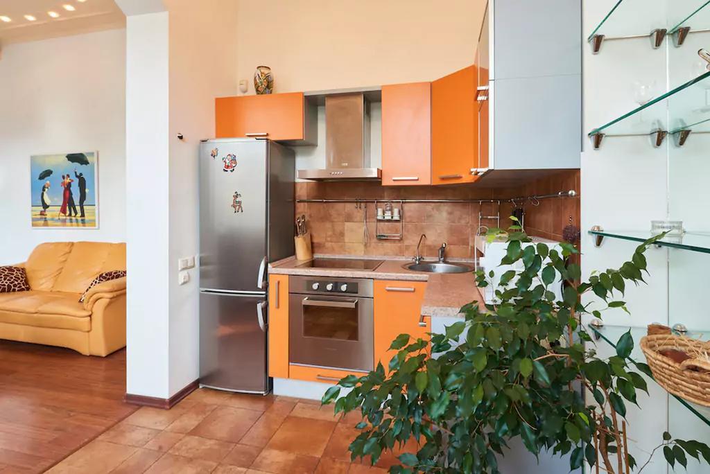 Home Hotel Apartments on Kontraktova Ploshcha Kiev Buitenkant foto
