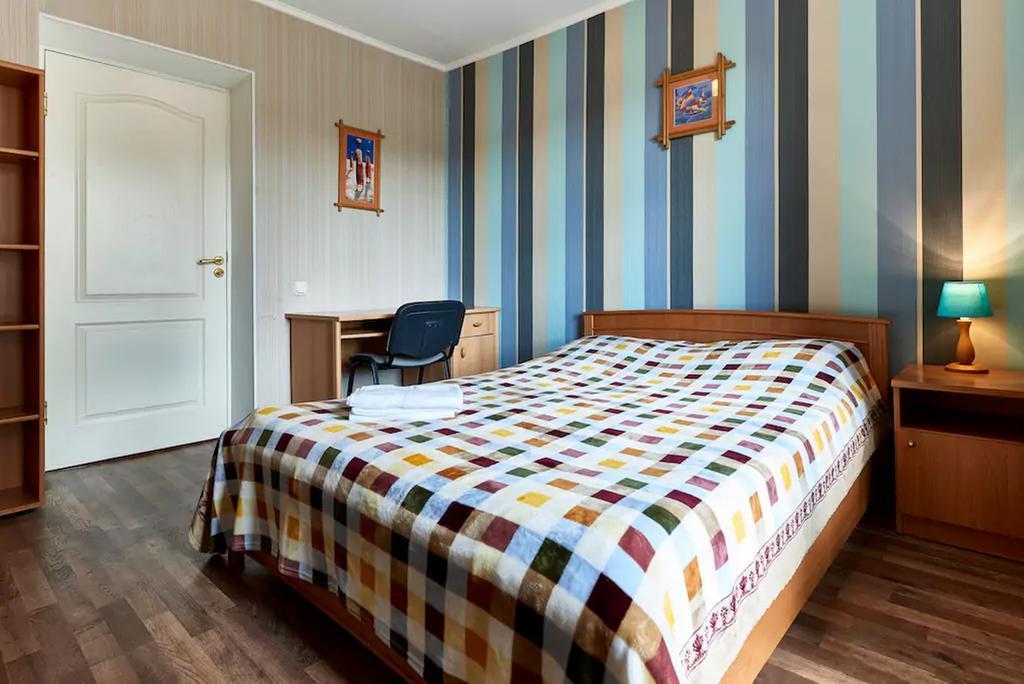 Home Hotel Apartments on Kontraktova Ploshcha Kiev Buitenkant foto